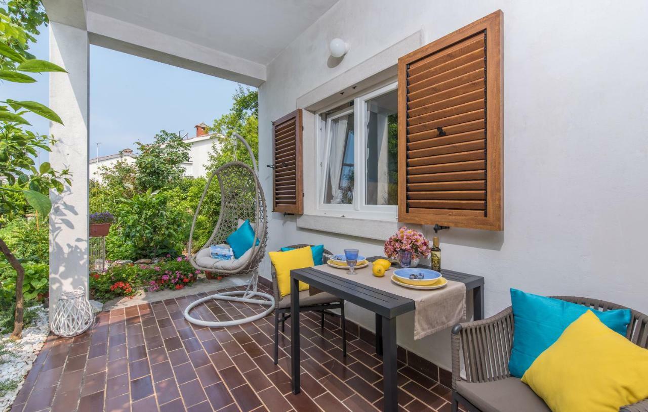New!!! New Riva Luxury One - With Sunny Terrace & Big Garden Apartment Poreč Exterior foto