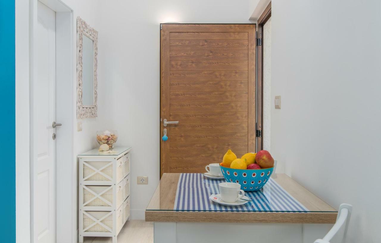 New!!! New Riva Luxury One - With Sunny Terrace & Big Garden Apartment Poreč Exterior foto